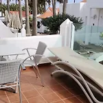 ヴィラ 